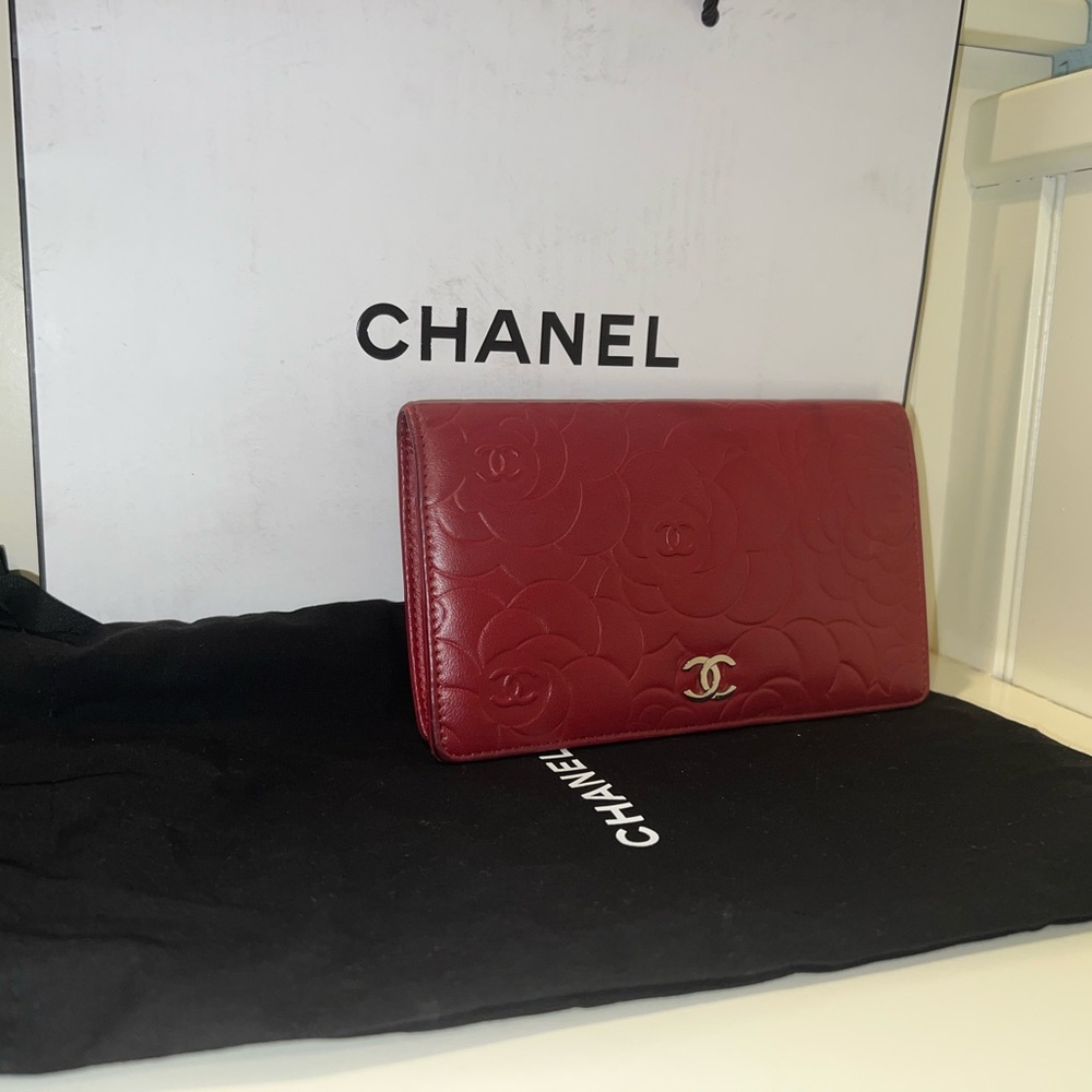 CHANEL- Authentic 🍀 EUC Red Camellia Leather Long Wallet with Silver Logo